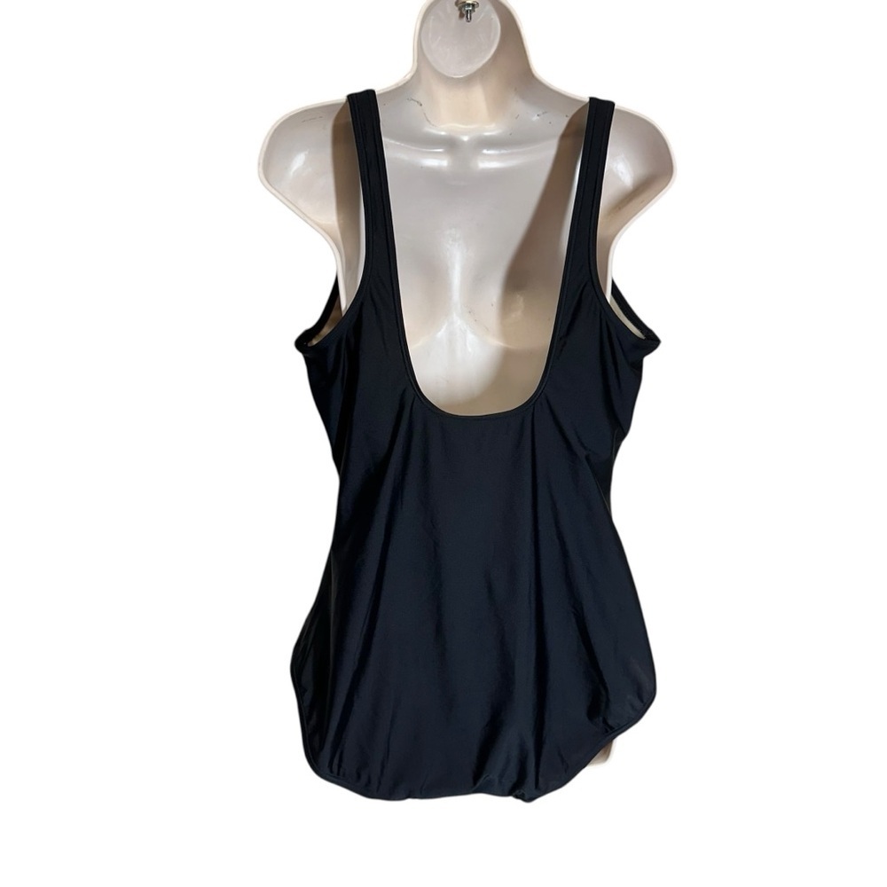 TYR women’s swimsuit black basic size 20 plus size - Picture 2 of 6